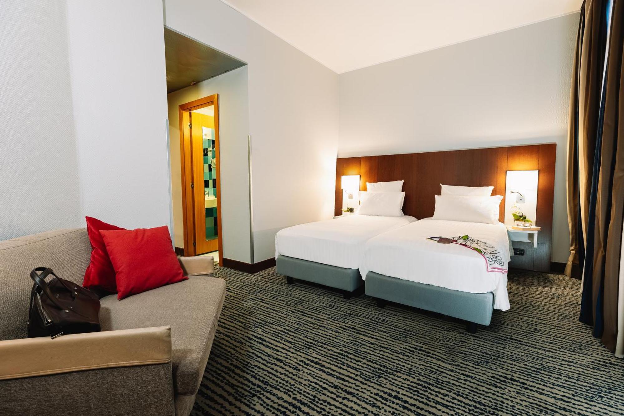 Mercure Piazza Bologna Hotel 3*